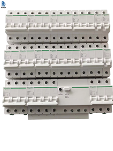 Interruptor de Circuito en Miniatura C9N 3P C63A, Dispositivo de Protección Contra Sobrecarga y Cortocircuito, 3 Polos, 63A CA - Product Image 1