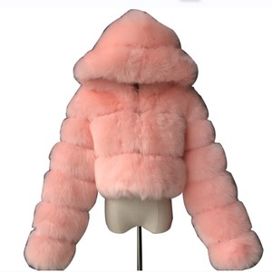 Chic Fur Resistant Women S Outerwear Chaqueta elegante S Rt para amantes de la moda - Product Image 1