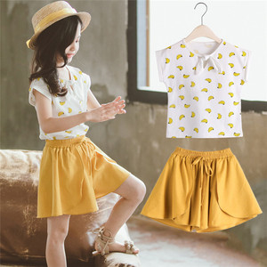 Juego de Agujas de Tejer, Camiseta Informal con Cuello en V, Tela India y Pantalones Cargo de Estilo Antiguo para Niñas - Product Image 1