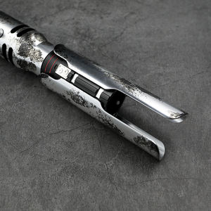 Vente en gros de <span class=keywords><strong>sabre</strong></span> en métal avec poignée LED <span class=keywords><strong>sabre</strong></span> laser <span class=keywords><strong>Force</strong></span> <span class=keywords><strong>FX</strong></span> Dueling Ready Weathered Version Classic Design Light-up Toys - Product Image 3