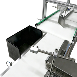 Machine d'inspection visuelle de codes QR haute vitesse avec console HMI pour la traçabilité des sacs de produits chimiques quotidiens sur la ligne de production - Product Image 4