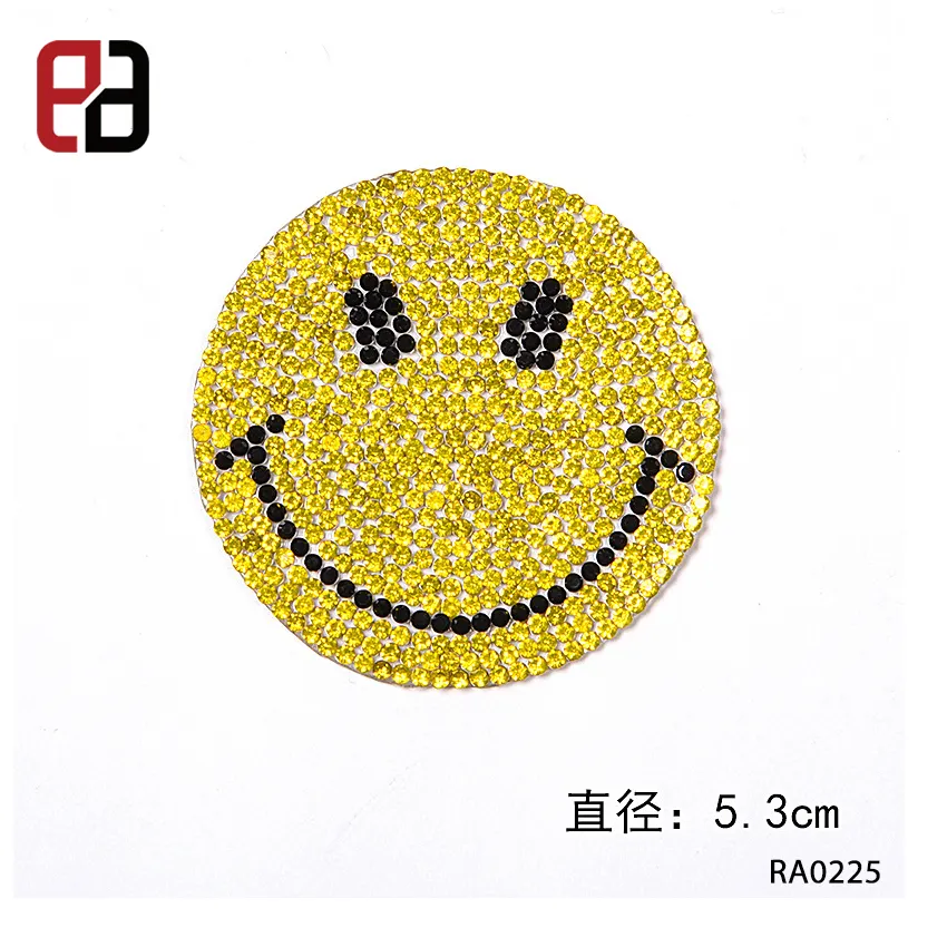 ยิ้ม Face Hot Fix Rhinestone Patch Applique สำหรับหมวกรองเท้า