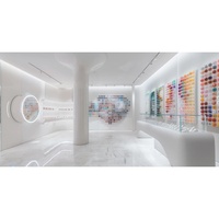 Vitrine de présentation de bijoux minimalistes entièrement blanche pour magasin de luxe, solution complète de conception de magasin et de vitrine tout-en-un, directement de l'usine