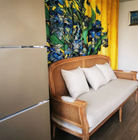 Canapé deux places en rotin style campagne française, en bois massif et cannage, rembourré, pour salon, mobilier de style côtier USA