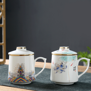 Tasse à thé en céramique haut de gamme avec infuseur et couvercle, en porcelaine blanche, pour thé en vrac, tasse à thé de bureau avec boîte cadeau de luxe - Product Image 1