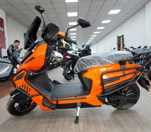 Motocicleta Eléctrica de la Mejor Calidad para Adultos, Legal para Circular en la Calle, 3000W, Motocicleta Eléctrica JH, Scooter Motorizado de 2 Ruedas - Product Image 6