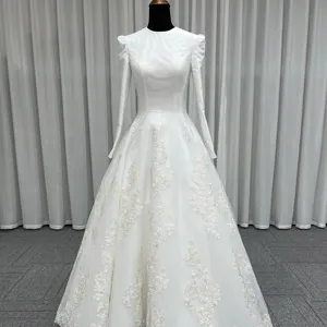 ชุดแต่งงานมุสลิมแขนยาว A-Line ชุดแต่งงานลูกไม้ 2024 ออกแบบชุดเจ้าสาว