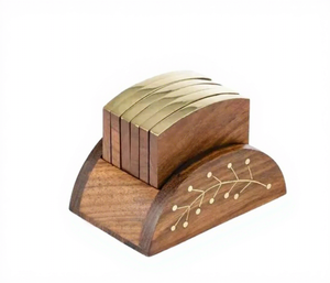 Ensemble de 6 sous-verres à thé artisanaux en bois de meilleure qualité avec support en bois gravé au laser Tapis et tampons de qualité indienne - Product Image 1