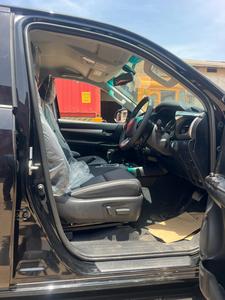 รถกระบะดีเซลรถบรรทุกขนาดใหญ่ HILUX 2.8 L 4x4ห้องโดยสารคู่ - Product Image 6