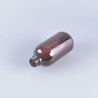 Bouteilles rondes en plastique PET marron 500 ml avec pulvérisateur à pompe couleur OEM pour conteneur de savon liquide