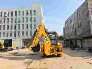 Nueva Retroexcavadora JCB 3CX, Equipo de Construcción Versátil para Proyectos de Infraestructura y Obras - Product Image 2