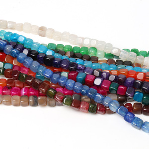 ลูกปัดหินอาเกตทรงสี่เหลี่ยมหินธรรมชาติขนาด8*8มม. ลูกปัดคริสตัลอัญมณีบำบัดสำหรับเครื่องประดับทำวัสดุอุปกรณ์เสริม45กรัม - Product Image 3