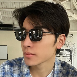แว่นกันแดดผู้ชายทรงสี่เหลี่ยมโพลาไรซ์ UV400 ขอบเต็มสำหรับขับรถสไตล์หรูหราสำหรับผู้ใหญ่ 2025 - Product Image 1