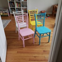Chaises pliantes modernes en résine acrylique transparente bleues pour enfants, style Chiavari, pour banquets, gymnases, mariages, vente en gros, 10 pièces