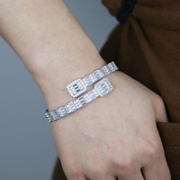 Nouveau Bracelet Hip Hop Carré Ouvert Incrusté de Zircon Cuivre Unisexe Style Punk Chaîne Électronique Or Argent Guangzhou B362