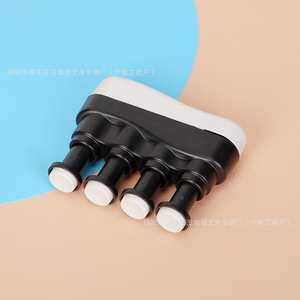 อุปกรณ์ฝึกความแข็งแรงของนิ้วมือ พลาสติก สำหรับกีตาร์ เปียโน อูคูเลเล่ เครื่องดนตรี อุปกรณ์เสริม ที่จับมือ ฝึกการออกกำลังกายมือ - Product Image 1