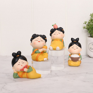 รูปปั้นเรซิ่นสตรีราชสำนักราชวงศ์ถัง งานแฮนด์เมด ของตกแต่งสำหรับตั้งโชว์บนโต๊ะที่บ้าน - Product Image 2