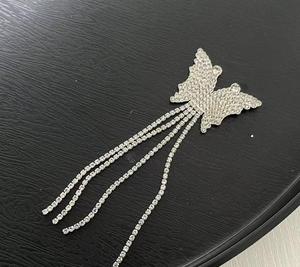 Adornos de <span class=keywords><strong>mariposa</strong></span> con flecos largos y diamantes de imitación, estilo Super Fairy, <span class=keywords><strong>para</strong></span> fundas de teléfono, parches metálicos, accesorios <span class=keywords><strong>para</strong></span> <span class=keywords><strong>ropa</strong></span> y el cabello con acabado de <span class=keywords><strong>pintura</strong></span> de piano. - Product Image 1