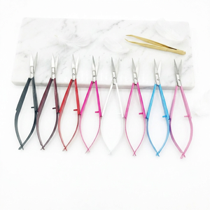 Ciseaux à cuticules professionnels en acier inoxydable, lame droite, revêtement en poudre colorée - Product Image 2