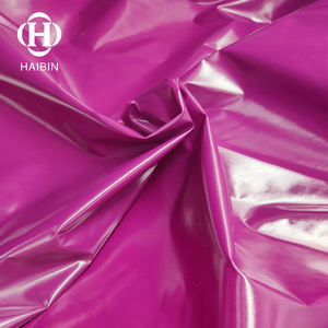 Tissu taffetas en nylon 100% avec revêtement PU brillant imperméable et résistant à l'eau pour les vestes pour garçons - Product Image 3