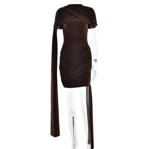 Robe de cocktail moulante mini à col rond, asymétrique et froncée, taille naturelle, respirante, pour les loisirs - Product Image 5