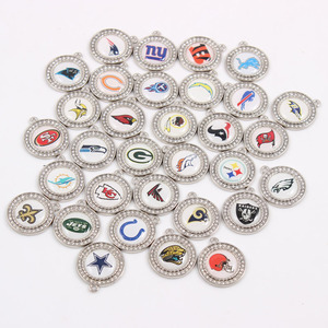 Colgantes de Joyería Personalizados al por Mayor, Dijes de Pulsera con el Logotipo de los 32 Equipos de la NFL, Pequeños Colgantes, Accesorios de Adorno para Manualidades - Product Image 2