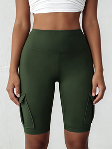 Shorts Deportivos Transpirables de Poliéster Verde Oliva de Cintura Alta para Mujer - Atléticos con Estiramiento en Cuatro Direcciones y Bolsillos Tipo Cargo - Product Image 2