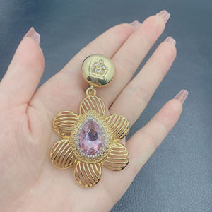 Yulaili femmes fleur forme mode boucles d'oreilles rose pavé pierre à la mode goutte percé boucles d'oreilles pour tous les jours fête porter des cadeaux - Product Image 6