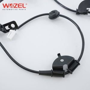 Système de pièces automobiles électriques neuf <span class=keywords><strong>95681</strong></span> <span class=keywords><strong>2S300</strong></span> Capteur de vitesse de roue ABS de voiture 956812S300 <span class=keywords><strong>95681</strong></span>-<span class=keywords><strong>2S300</strong></span> pour Hyundai Kia - Product Image 4