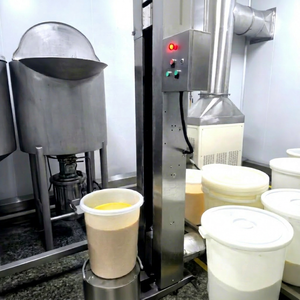 Machine élévatrice de pâte alimentaire pour ligne de production de gâteaux, crèmes et confitures en boulangerie - Product Image 1