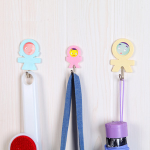 Three-person family <b>hooks</b>/adhesive <b>hooks</b> (3-piece pack) Adhesive <b>hooks</b>, plastic plug <b>hooks</b>, smiley face and white cloud - Product Image 3
