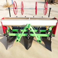 Semoir de précision pour légumes monté sur tracteur avec fonction de buttage |   Planteur de choux, de radis et de colza avec irrigation goutte à goutte