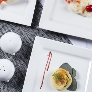 Assiettes carrées blanches en céramique, assiettes de présentation en porcelaine, plats à steak pour <span class=keywords><strong>restaurant</strong></span>, dîner à domicile, service de <span class=keywords><strong>desserts</strong></span> - Product Image 4