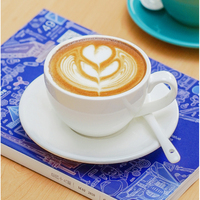 Set cangkir teh porselen Cappuccino, grosir 75ml 150ml 220ml 250ml, set cangkir teh Logo kustom cetak keramik cangkir Espresso & piring