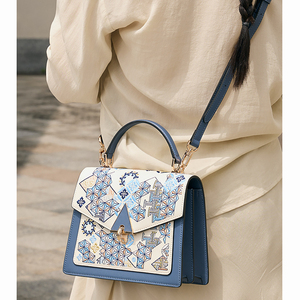 Bolso de Mano Bordado con Patrón Geométrico, Estilo Chino Moderno, Bolso Bandolera de Cuero Genuino - Product Image 5