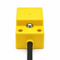 Capteur de proximité carré NPN PNP 10-30VDC IP67 avec voyant lumineux rouge pour détection automatique de position métallique sur machine CNC