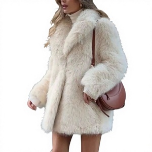 Manteau d'hiver chaud pour <span class=keywords><strong>femme</strong></span> en fausse fourrure polyester, couleur unie, manches longues, coupe décontractée et élégante, coupe-vent et doublé en peluche - Product Image 1