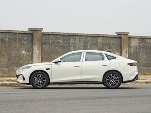2025 Près de la nouvelle voiture électrique BYD Seal AWD d'<span class=keywords><strong>occasion</strong></span> 700km longue portée LHD automatique haute performance EV - Product Image 3