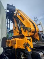 Grue articulée montée sur camion JAC 4x2 de 8 tonnes, grue à flèche articulée montée sur véhicule, camion avec grue mobile à bras de 8 tonnes