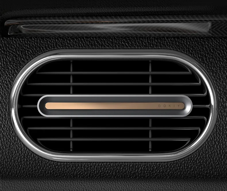 차를 위한 특허가 주어진 디자인 차 방향 금속 차 향수 공기 환풍 청정제