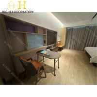 Ensembles de meubles de chambre à coucher sur mesure avec miroir, meubles en bois pour chambre à coucher, design classique de meubles de chambre à coucher d'hôtel