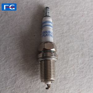 Bujía de iridio de la mejor calidad FR3K1132/FR8DPP33 + 45/FR8SC + 42 bujía automática en automóviles - Product Image 4