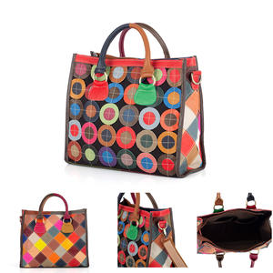 Sac en cuir lisse à carreaux colorés de nouveau style récemment populaire, sac à bandoulière de conception de niche, sac à dos de vacances de grande capacité - Product Image 5