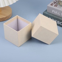 Boîte cadeau rigide en carton ondulé épaissi, écologique et biodégradable, avec fente pour le couvercle, finition mate, logo personnalisable, estampage à chaud doré