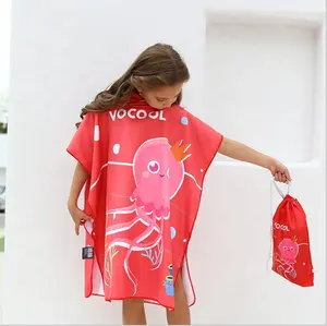 Wholesale Print Cartoon Suede Microfiber Children Kids Beach Changing Poncho Towel Hooded with Bag