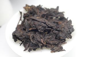 Offre Spéciale Private Label Haute Montagne Mûr Yunnan Qizi <span class=keywords><strong>Cha</strong></span> <span class=keywords><strong>Bing</strong></span> Gâteau Thé Puer Cru Sain 357g - Product Image 4