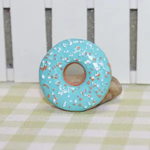 उच्च गुणवत्ता प्यारा आकार खाद्य फ्रिज चुंबक 3D राल डोनट्स मैग्नेट
