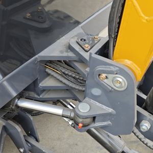 Máy xúc nhỏ gọn KN30T 3 tấn |   Máy Kubota 24.6HP |   Độ sâu đào 2,37m |   Tầm tầm 3,83m |   Máy bơm Parker - Product Image 6