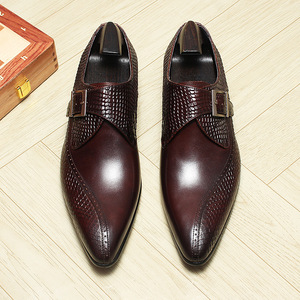 Chaussures montantes décontractées et élégantes en cuir véritable faites à la main, à bout fermé, pour le bureau et les occasions spéciales - Product Image 2