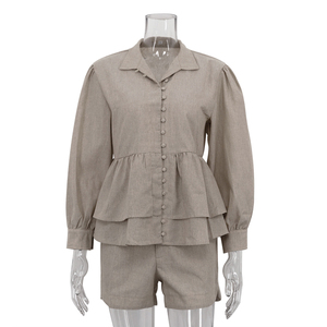 2025 <span class=keywords><strong>vestiti</strong></span> <span class=keywords><strong>estivi</strong></span> in <span class=keywords><strong>cotone</strong></span> kaki a maniche lunghe con volant Top e pantaloncini da donna in due pezzi - Product Image 4